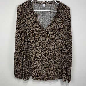 Old Navy Leopard Print V-Neck Long Sleeve Blouse. Size Medium
